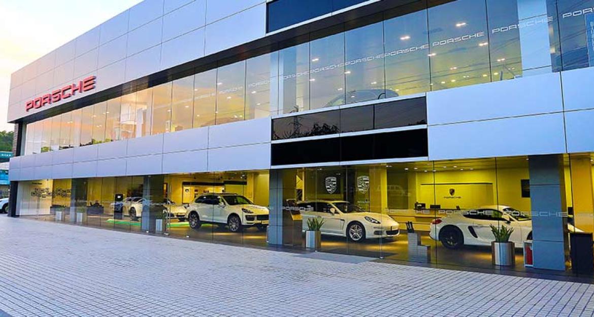 Διψούν για Porsche οι Κινέζοι