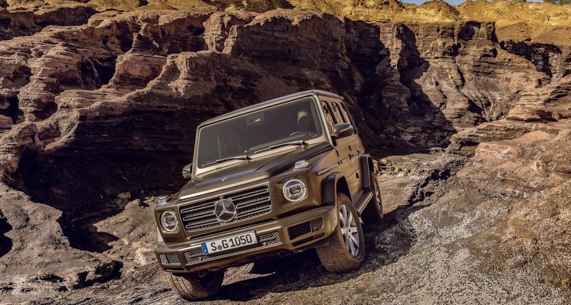 Επίσημη αποκάλυψη της νέας Mercedes G-Class (pics & vid)