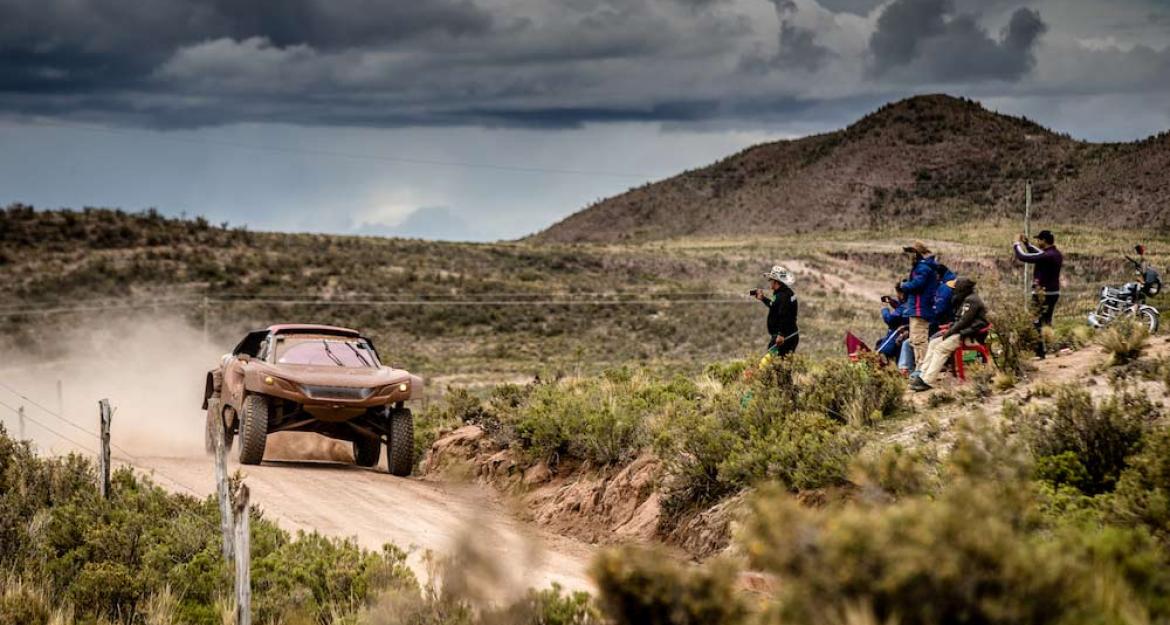 Στα βουνά της Βολιβίας το Ντακάρ (pics & vid)