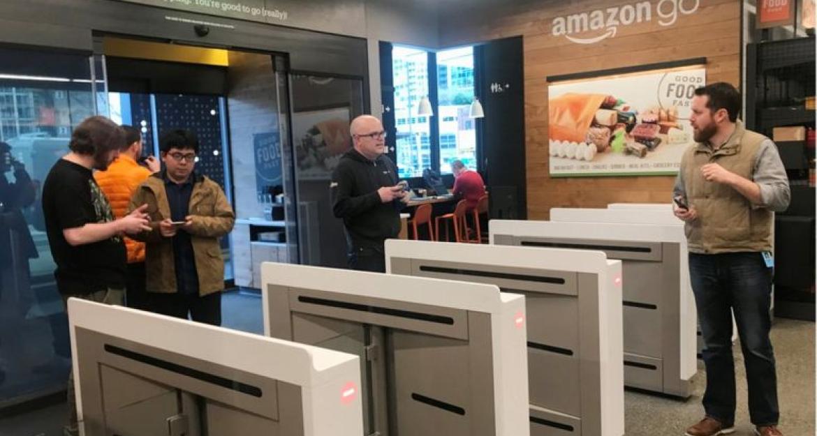 Σούπερ μάρκετ χωρίς ταμεία ανοίγει η Amazon (pics & vid)