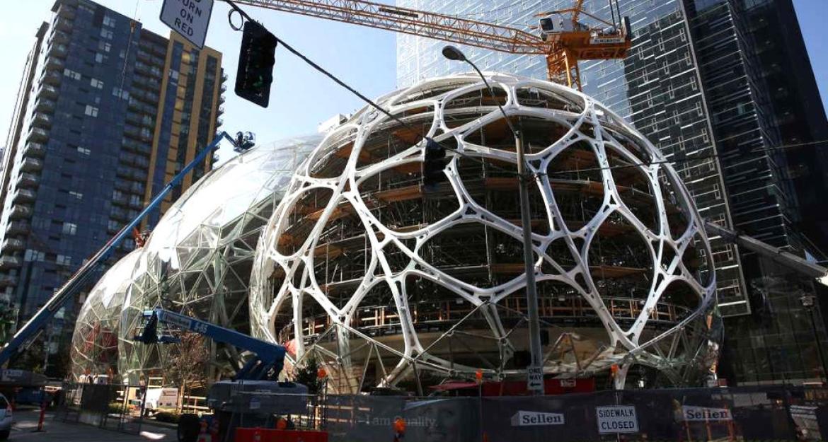 Με τροπικό δάσος μοιάζουν τα νέα γραφεία της Amazon