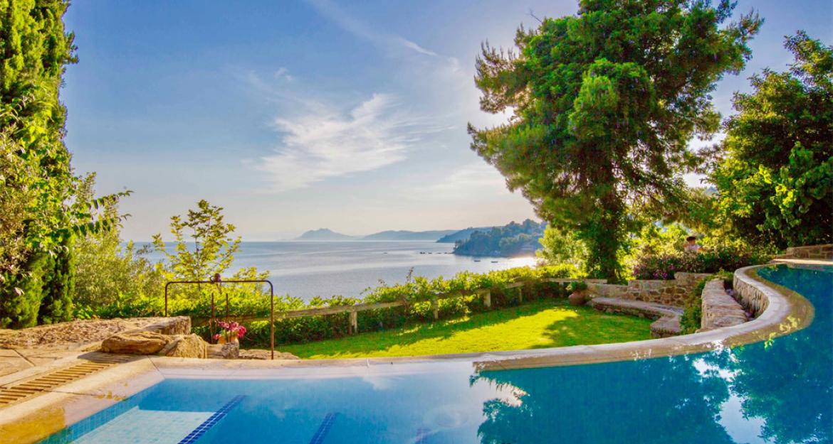 Αιγαιοπελαγίτικο «διαμάντι» στη Σκιάθο αξίας 9 εκατ. (pics)