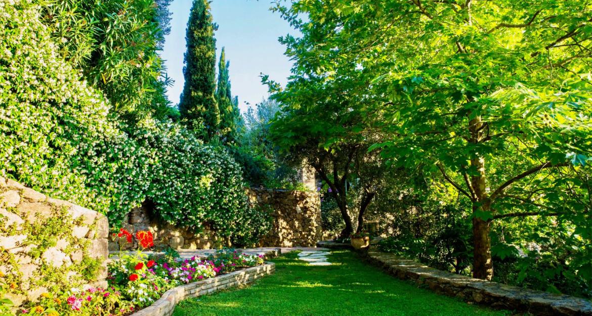 Αιγαιοπελαγίτικο «διαμάντι» στη Σκιάθο αξίας 9 εκατ. (pics)