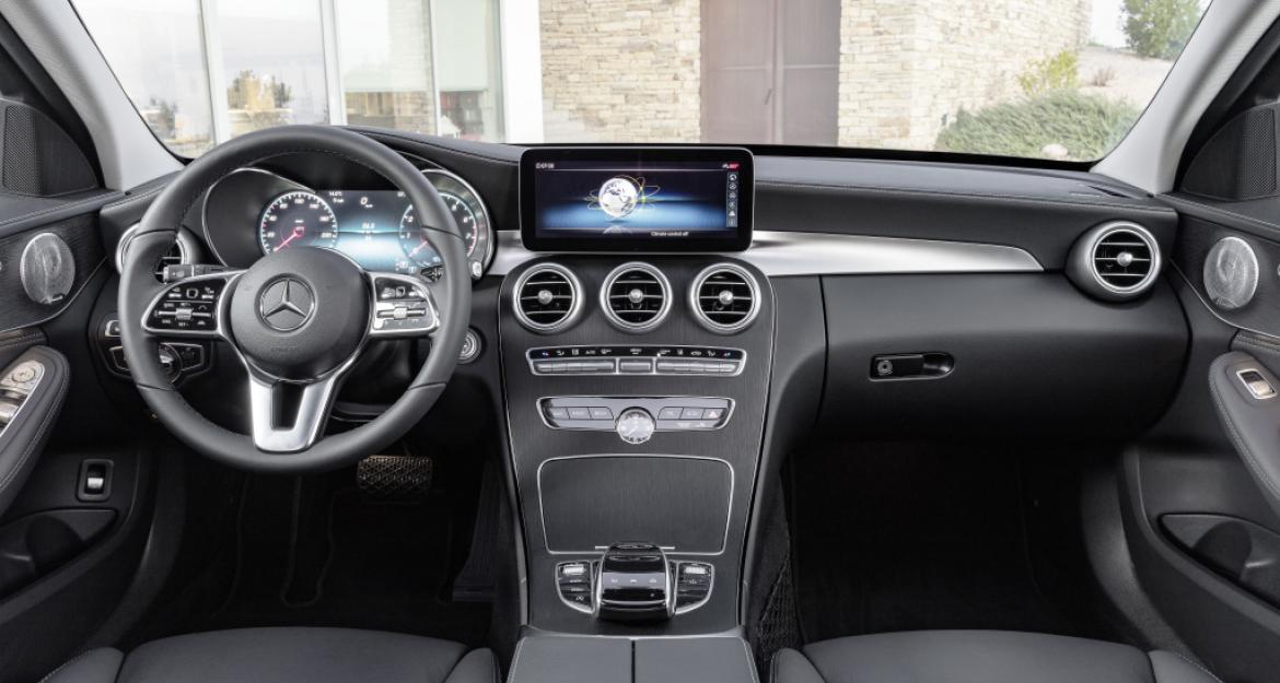 Στη Γενεύη η ανανεωμένη Mercedes C-Class (pics & vid)