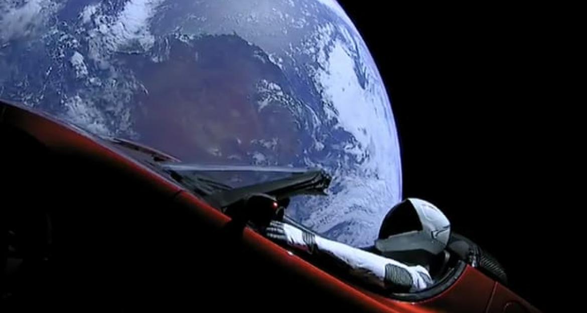 Ο Mr Tesla ετοιμάζεται να κατακτήσει τον Άρη