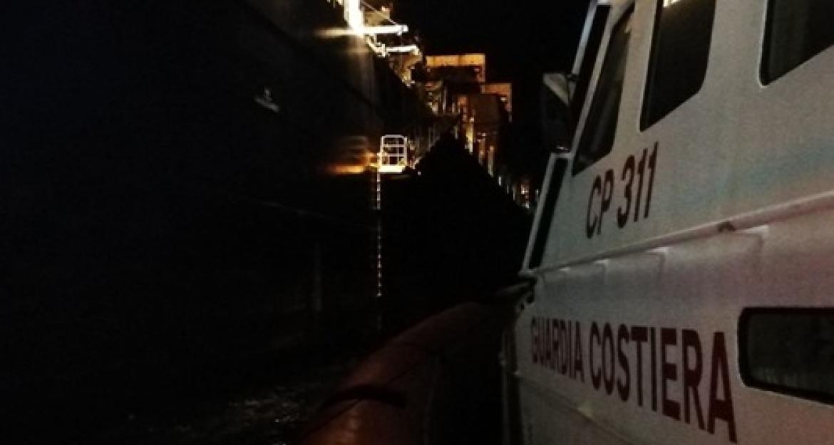 Γένοβα: Φορτίο με κοκαΐνη σε ελληνόκτητο πλοίο (pics)