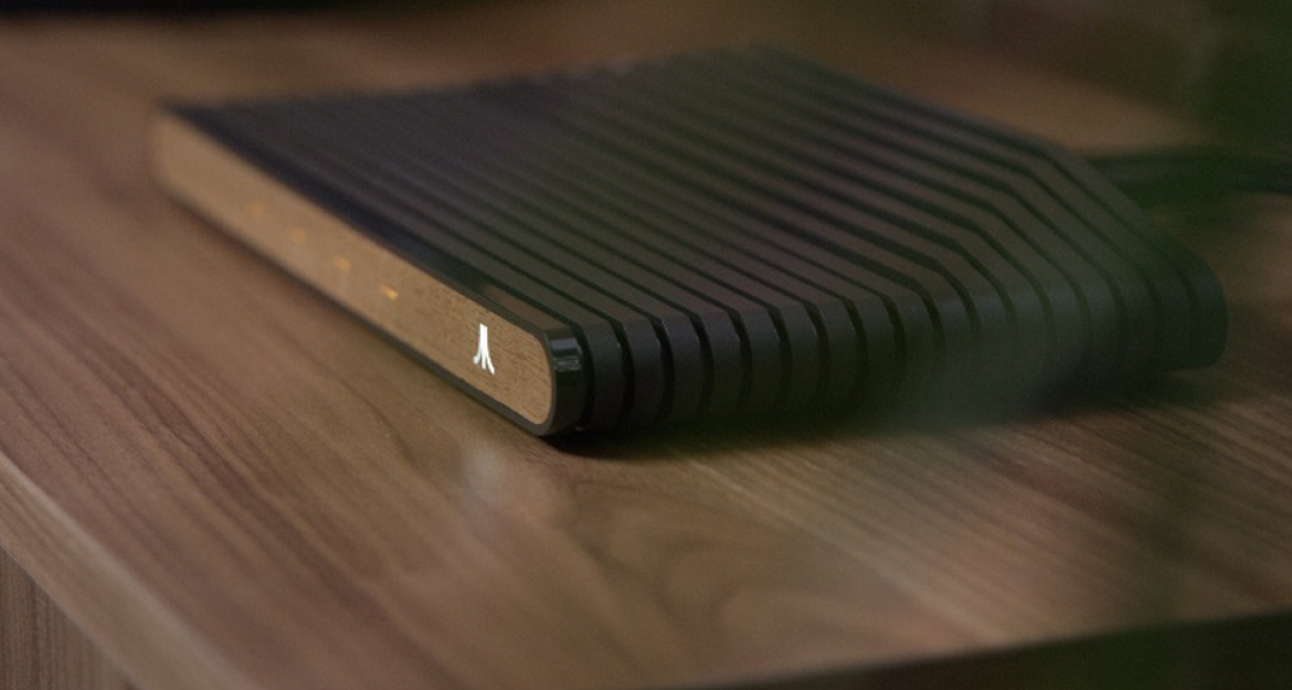 Τη νέα της παιχνιδομηχανή VCS παρουσιάζει η Atari (pics)