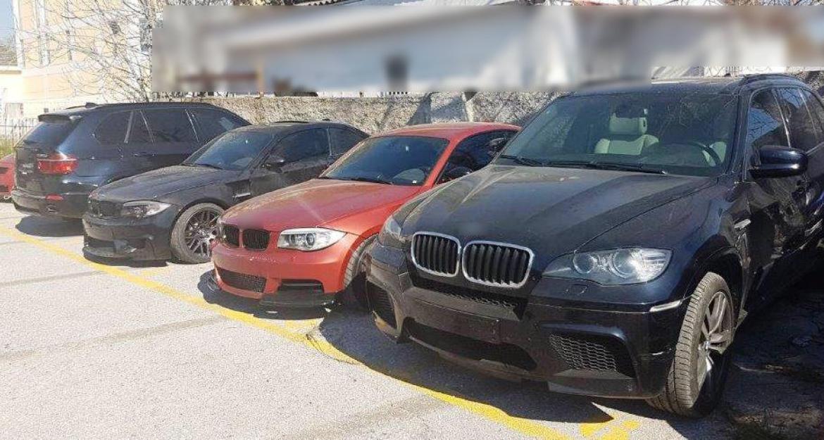 Σπείρα είχε βάλει στο στόχαστρο πολυτελή αυτοκίνητα (pics)