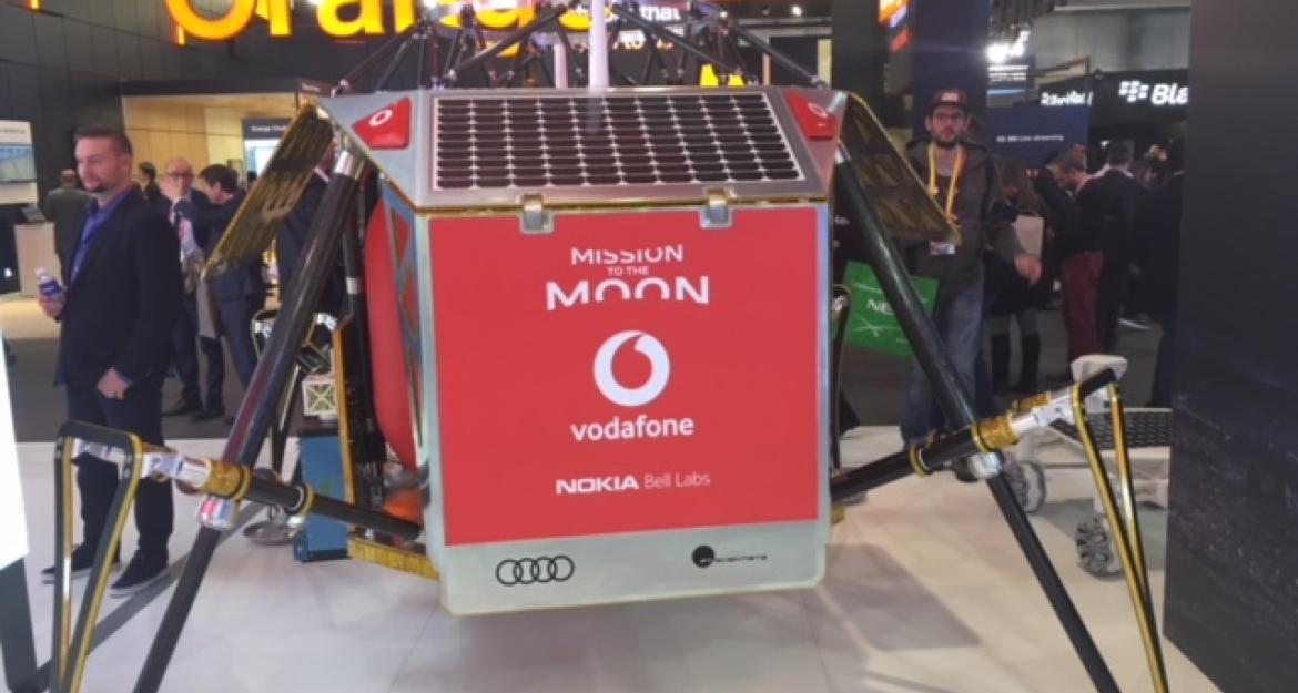 MWC 2018: Η Vodafone στέλνει το 4G στο... φεγγάρι (pics & vid)