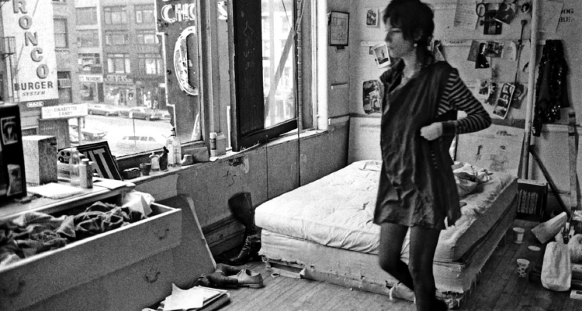 Στο σφυρί οι... πόρτες του θρυλικού Chelsea Hotel