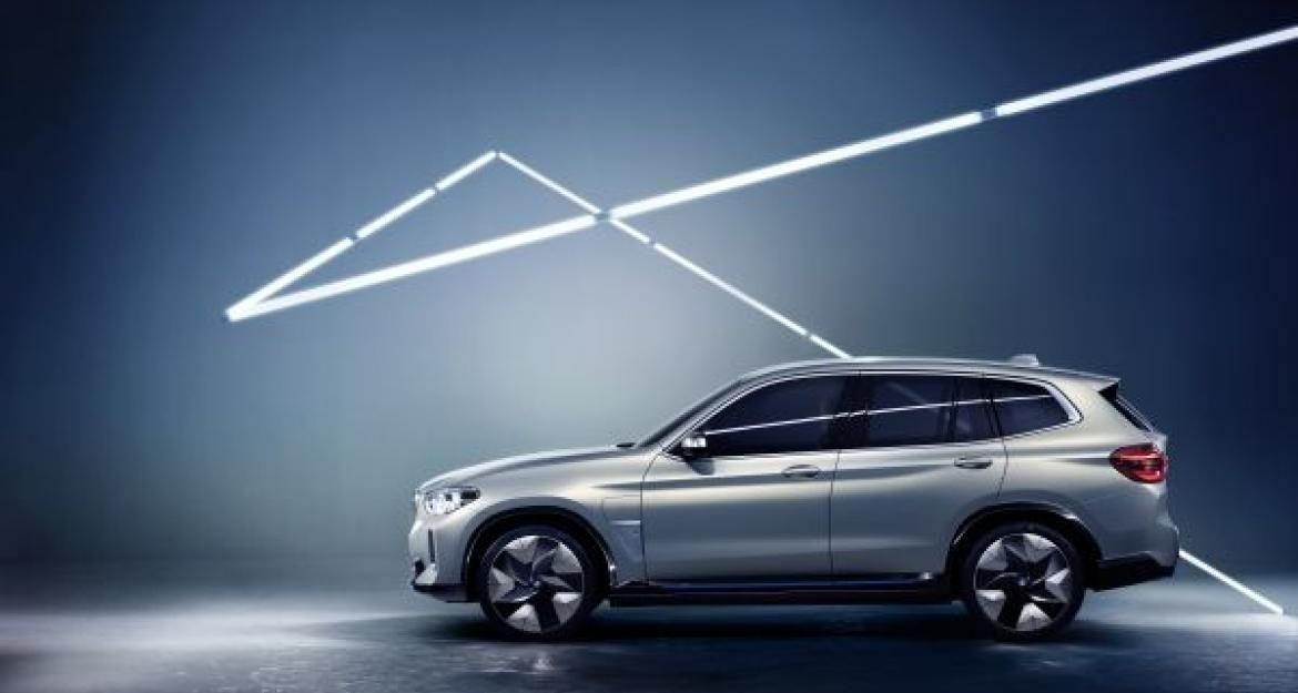 Η πρώτη ηλεκτρική BMW παρουσιάστηκε στο Πεκίνο (vid)