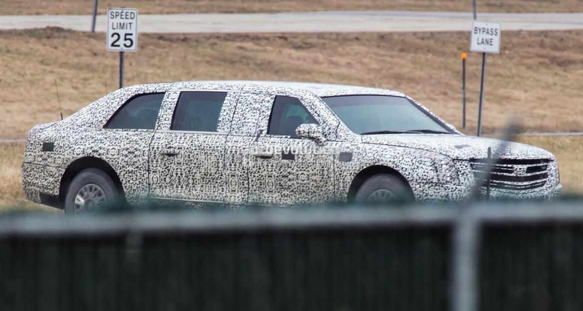 «Πόλεμος» προεδρικών αυτοκινήτων Τραμπ και Πούτιν (pics & vid)