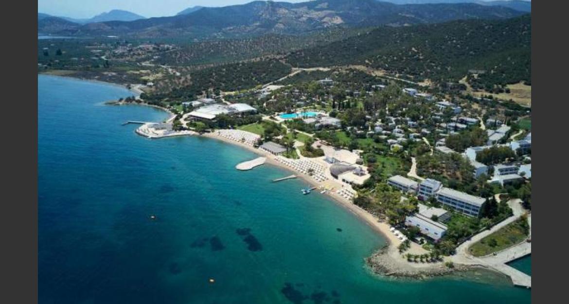 Στο «σφυρί» με υψηλότερη τιμή βγαίνει ξανά το Hydra Beach (pics)