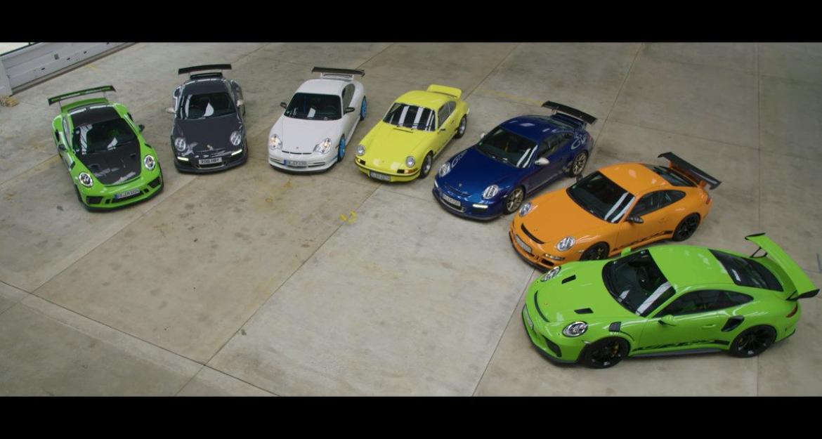 Eπτά γενιές Porsche 911 GT3 στη Μέκκα της ταχύτητας (vid)