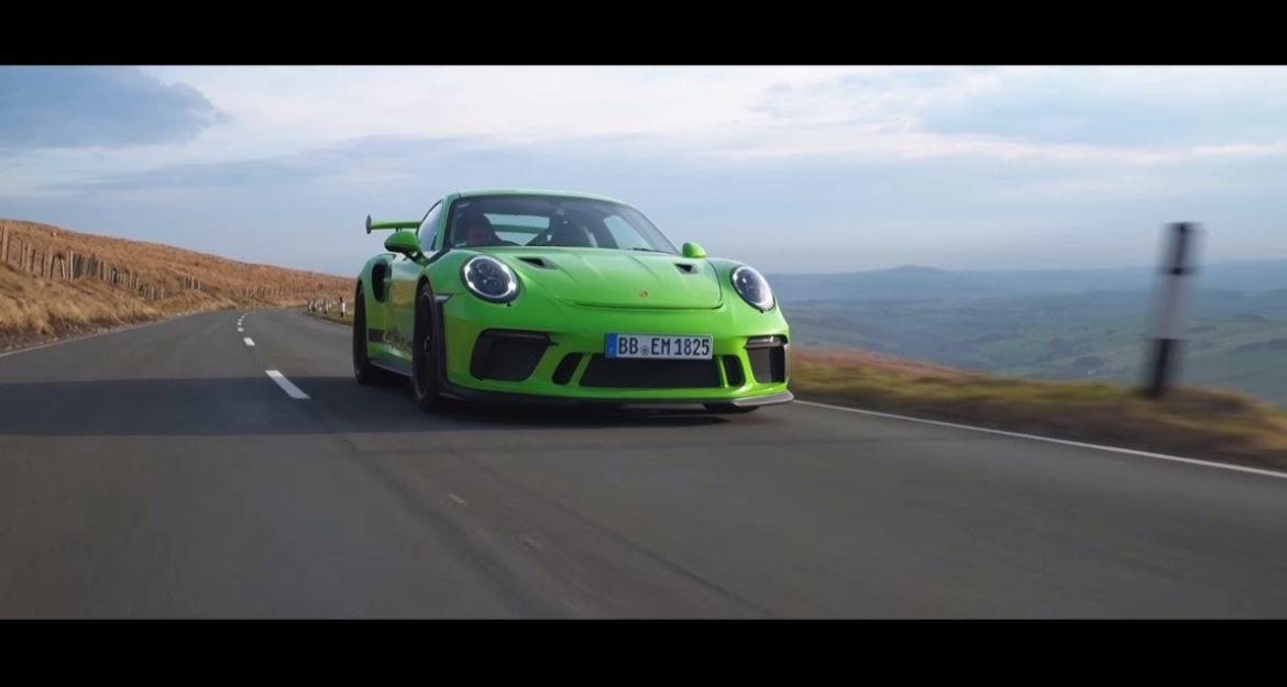 Eπτά γενιές Porsche 911 GT3 στη Μέκκα της ταχύτητας (vid)