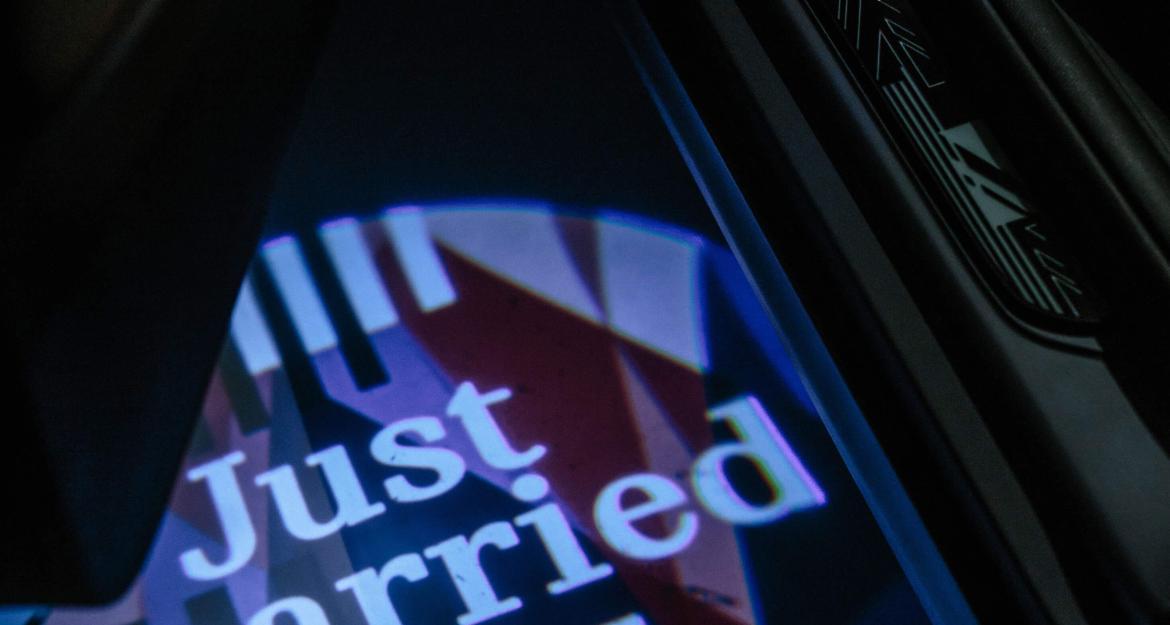 MINI δώρο σε Πρίγκιπα Χάρι και Μέγκαν Μαρκλ για τον γάμο τους!