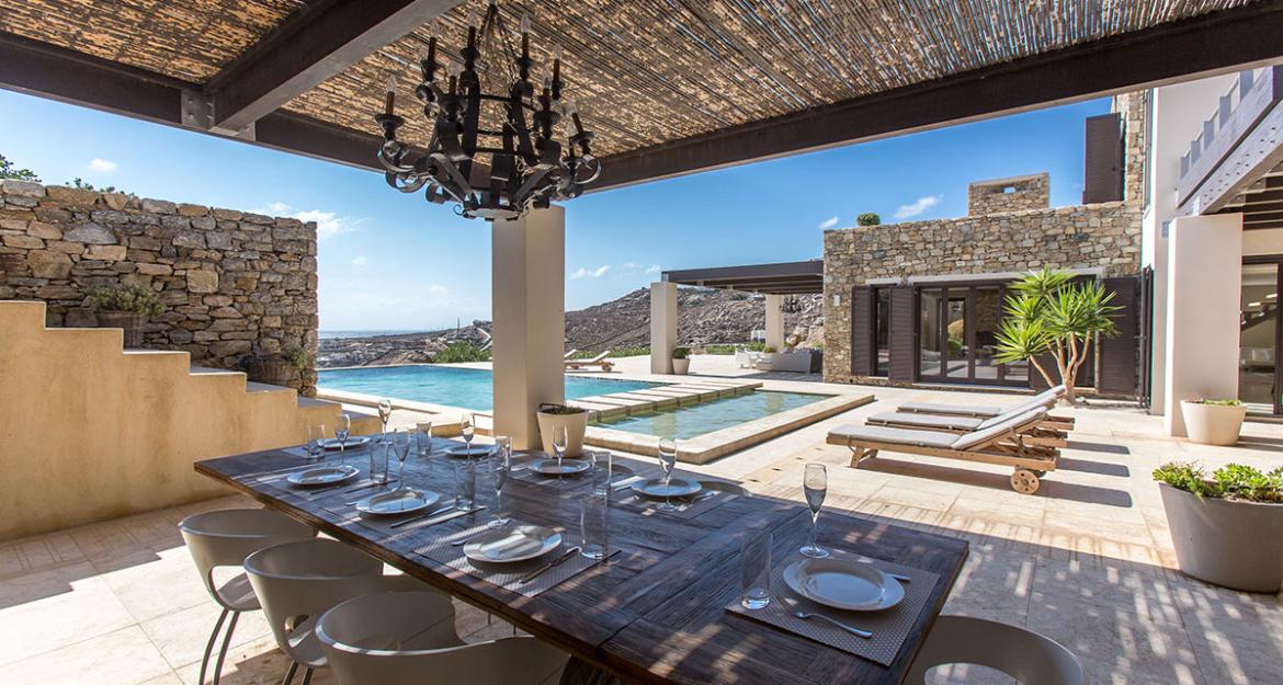 Στη Μύκονο οι βίλες κοστίζουν 11.000 ευρώ την εβδομάδα (pics)