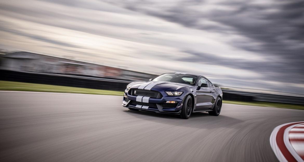 Ford Mustang Shelby GT350: Πειρασμός 526 ίππων! (pics)