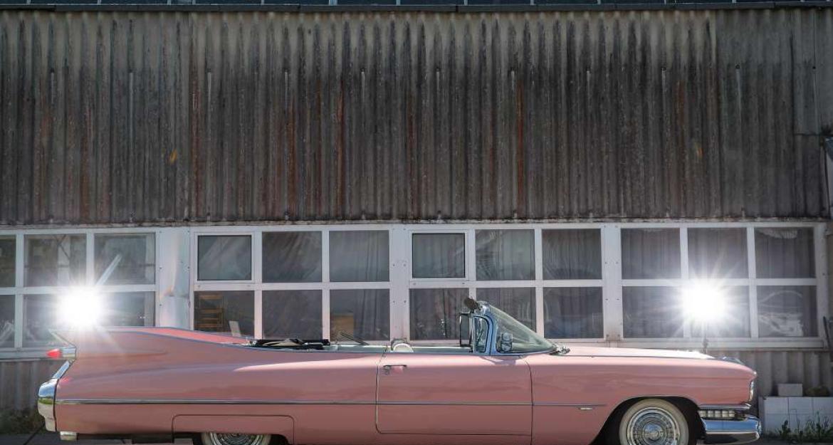 Πωλητήριο στην «Pink Cadillac» του Κλιντ Ίστγουντ