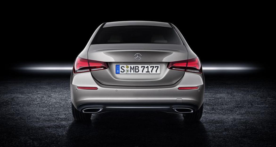 Επίσημο: Αυτή είναι η νέα Mercedes A-Class Sedan (pics & vid)