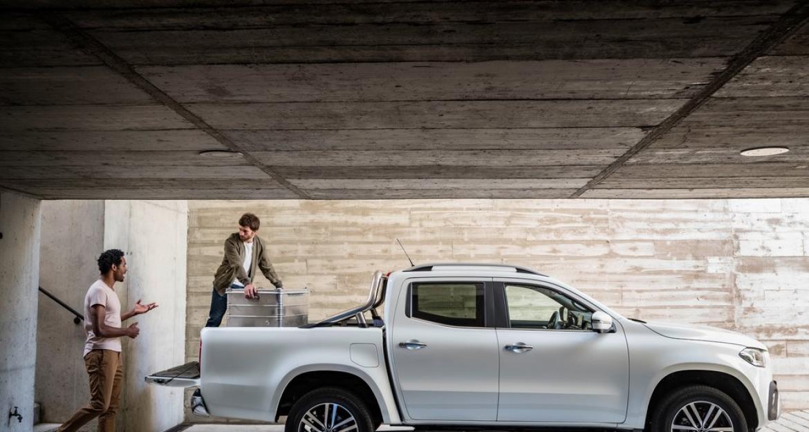 Για το Μέγαρο και για τα χωράφια η νέα Mercedes X-Class