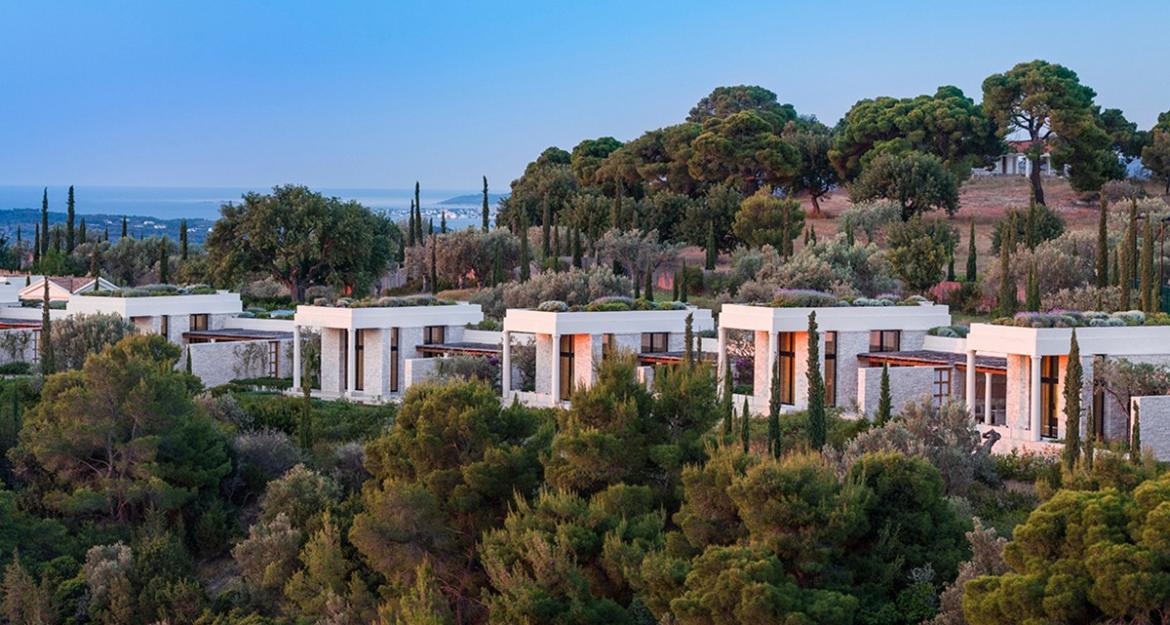 H Grivalia Hospitality αγόρασε το Amanzoe στο Πόρτο Χέλι