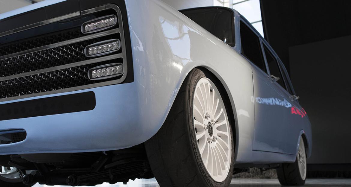 Ηλεκτρικό μοντέλο από την Kalashnikov με στόχο την Tesla 