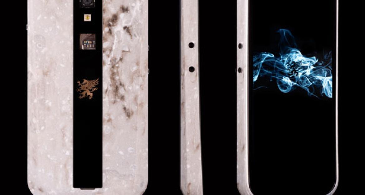 10 κινητά (πολύ) ακριβότερα από το iPhone X