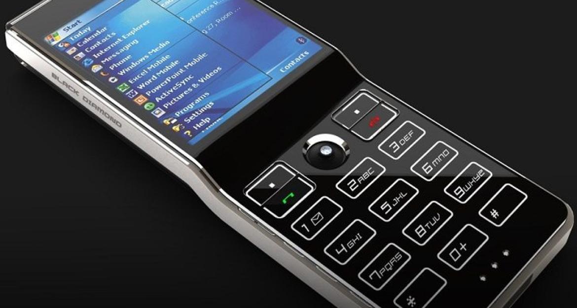 10 κινητά (πολύ) ακριβότερα από το iPhone X