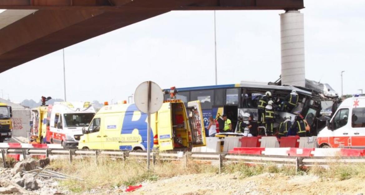 Πέντε νεκροί σε τροχαίο λεωφορείου στην Ισπανία (pics & vid)