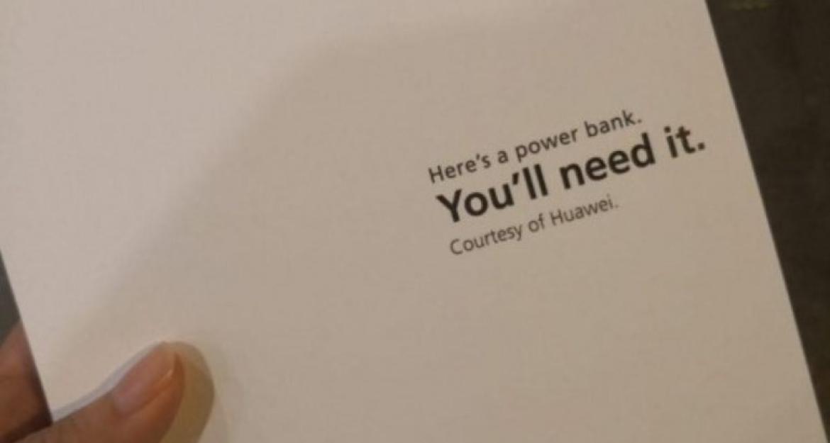 Δωρεάν power bank στις ουρές για τα νέα iPhone μοίραζε η Huawei