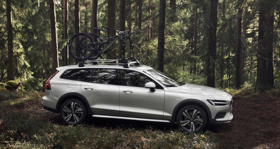 Ακόμη πιο περιπετειώδες το Volvo V60 Cross Country! (pics)