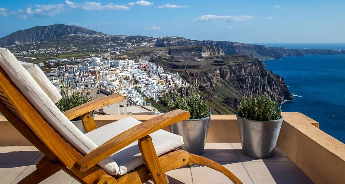 Ένα νέο αρχοντικό στην Σαντορίνη εγκαινιάζουν τα Aria Hotels