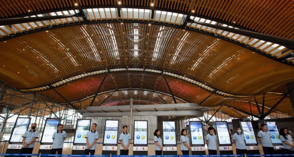 Eγκαίνια για την υπερθαλάσσια γέφυρα των 55 χιλιομέτρων (pics)