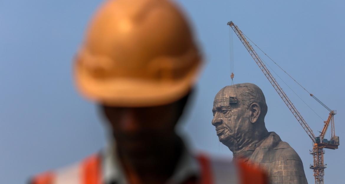 Στην Ινδία το μεγαλύτερο άγαλμα στον κόσμο! (pics & vid)