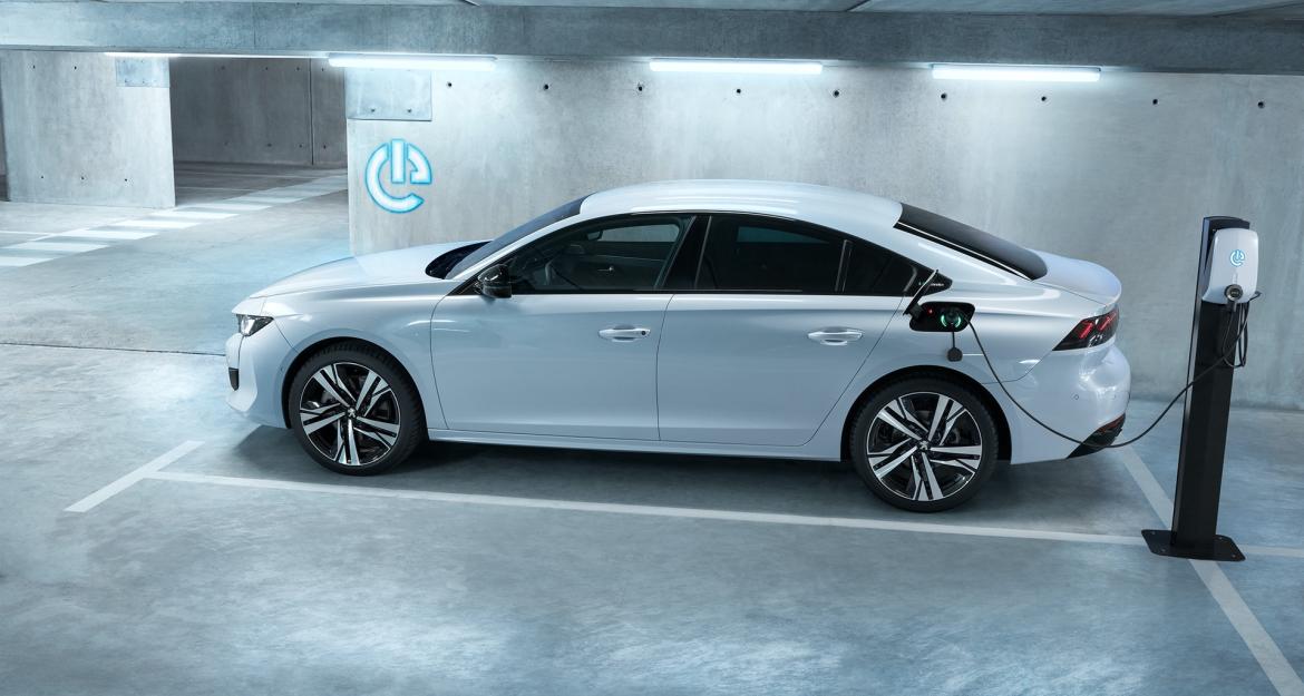 Πρεμιέρα για τα Plug-in υβριδικά Peugeot 3008 και 508! (pics)