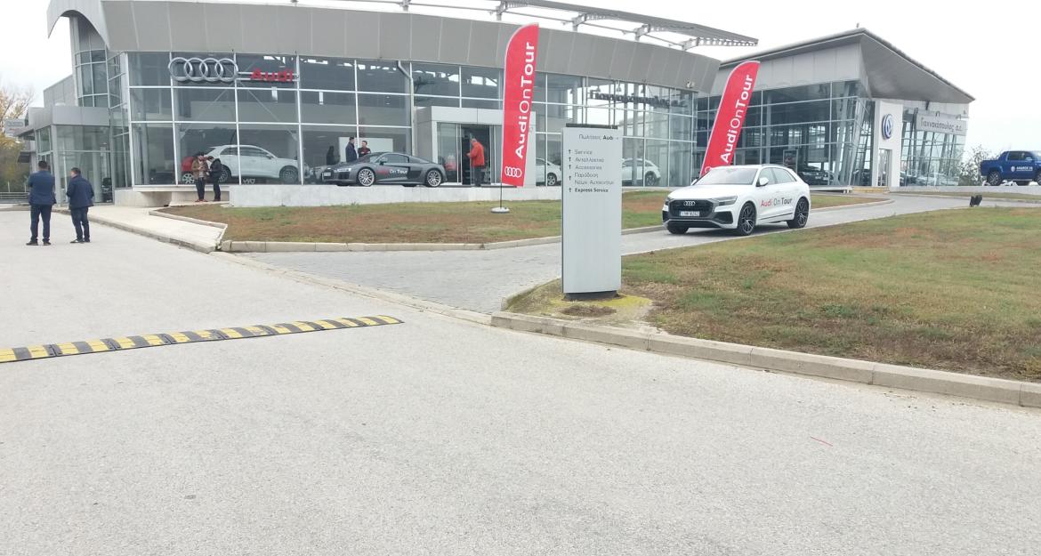 Συνεχίζεται με ιδιαίτερη επιτυχία το roadshow Audi on Tour! (pics)