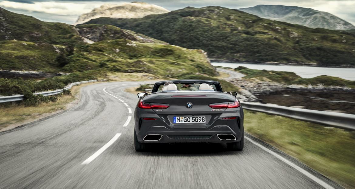 Η ακαταμάχητη γοητεία της νέας BMW Σειράς 8 Convertible! (pics & vid)