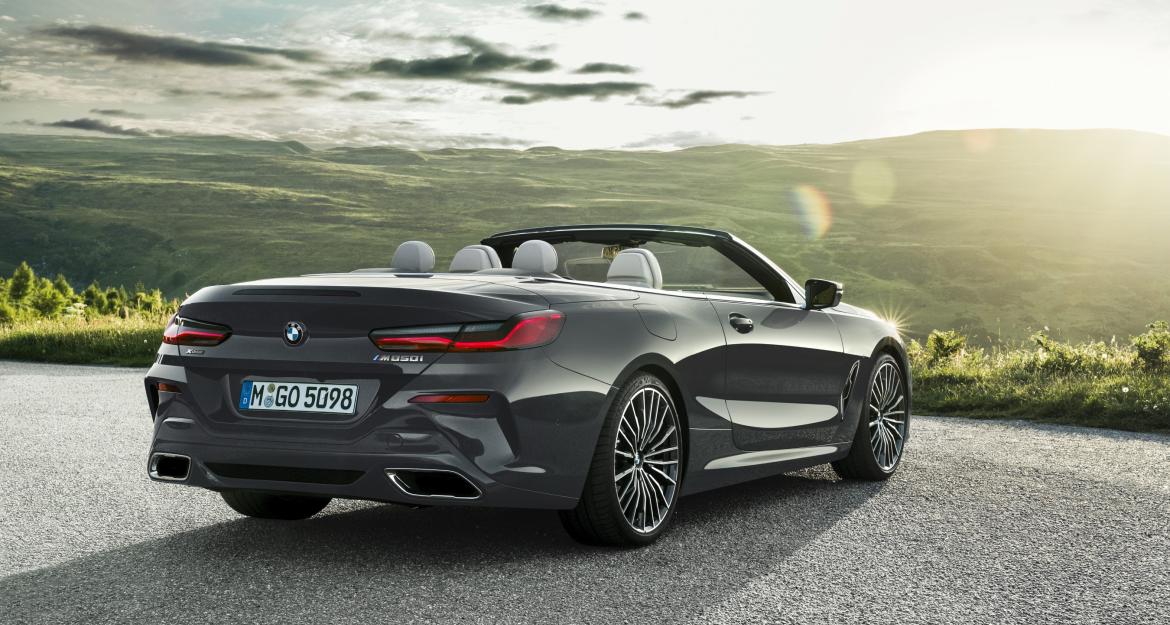 Η ακαταμάχητη γοητεία της νέας BMW Σειράς 8 Convertible! (pics & vid)