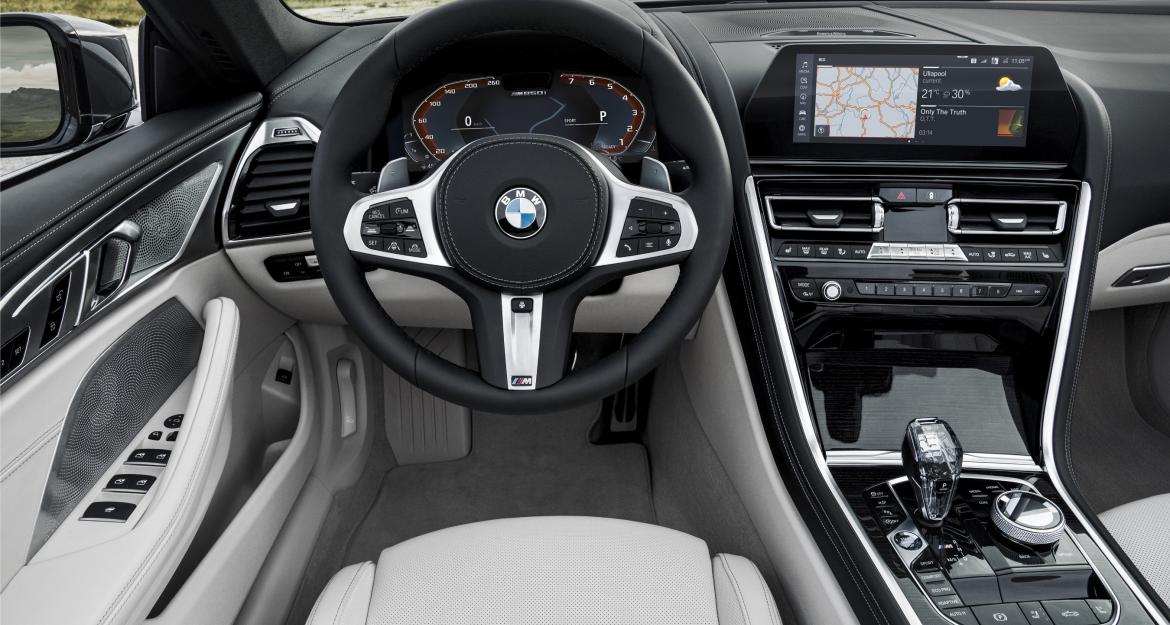 Η ακαταμάχητη γοητεία της νέας BMW Σειράς 8 Convertible! (pics & vid)