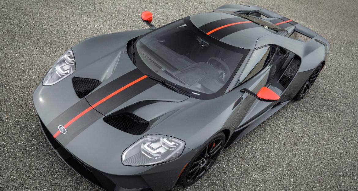 Αυτό είναι το αγωνιστικό Ford GT Carbon Series! (pics)