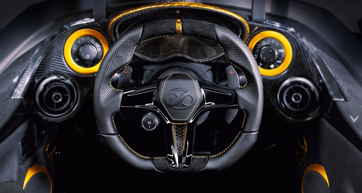 «Χρυσοθήρας» το Tramontana by Vilner των 900 ίππων