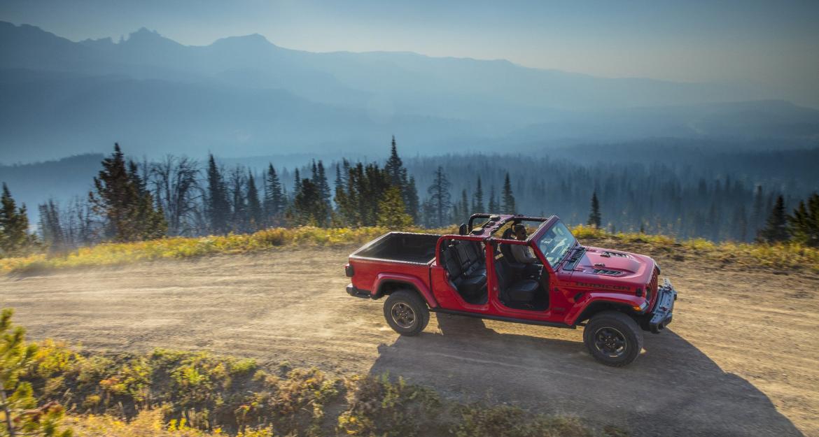Αποκάλυψη για το θηριώδες Jeep Gladiator! (pics & vid)