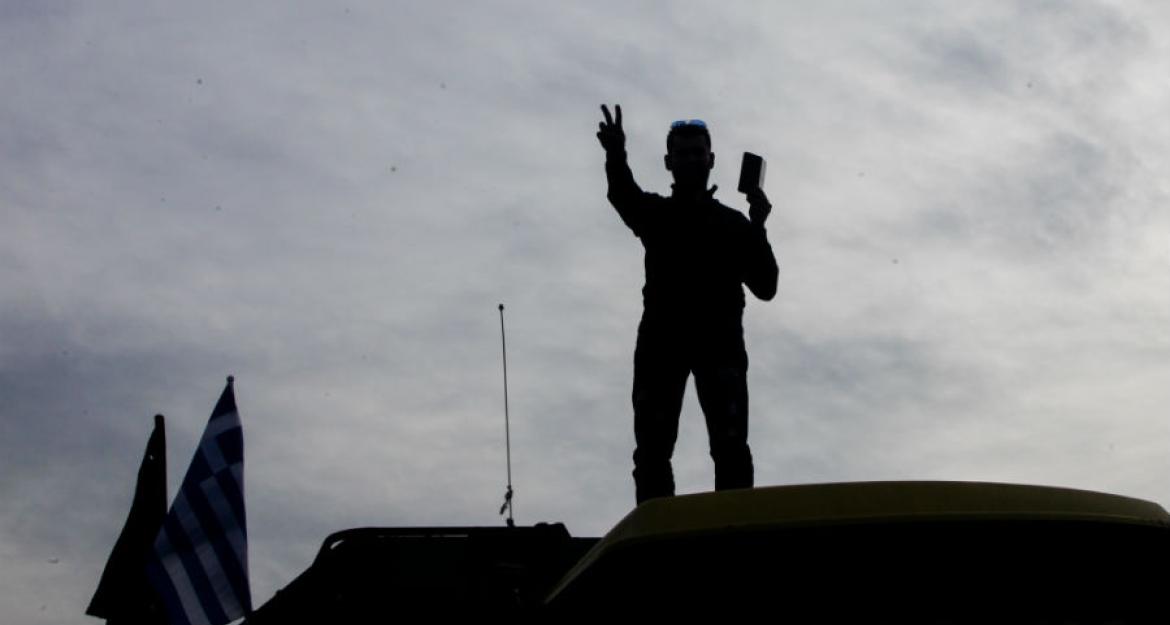 Μπλόκα αγροτών: Κλειστή η εθνική οδός - Παράκαμψη ακολουθούν οι οδηγοί (pics)