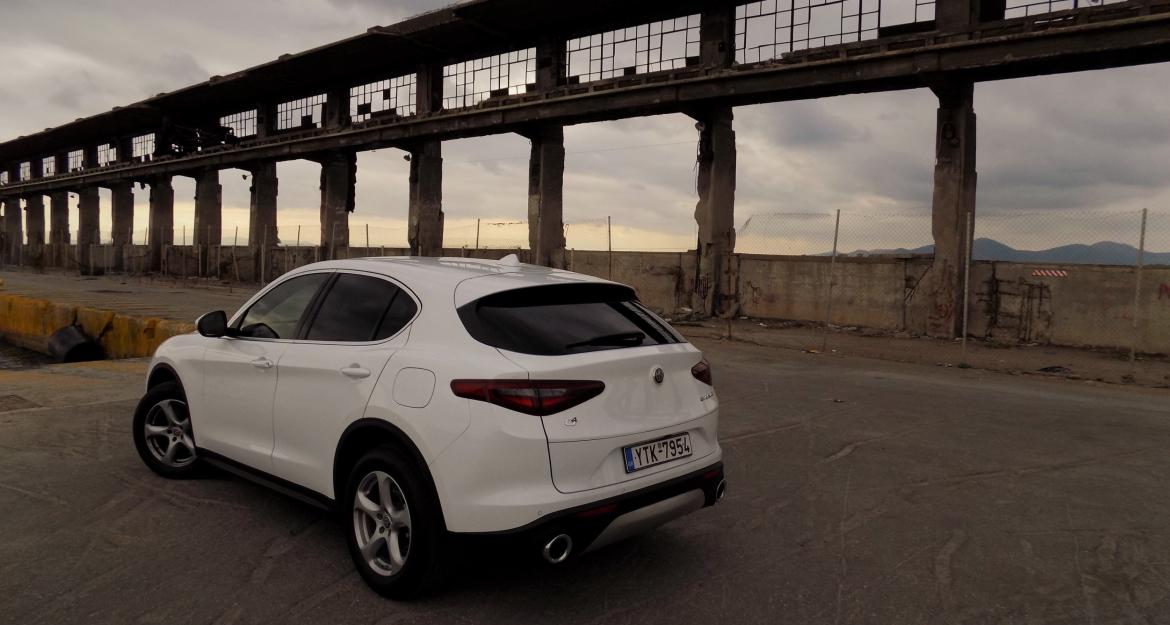 Alfa Romeo Stelvio 2.2 Diesel AT Q4: Τόλμη και γοητεία! 