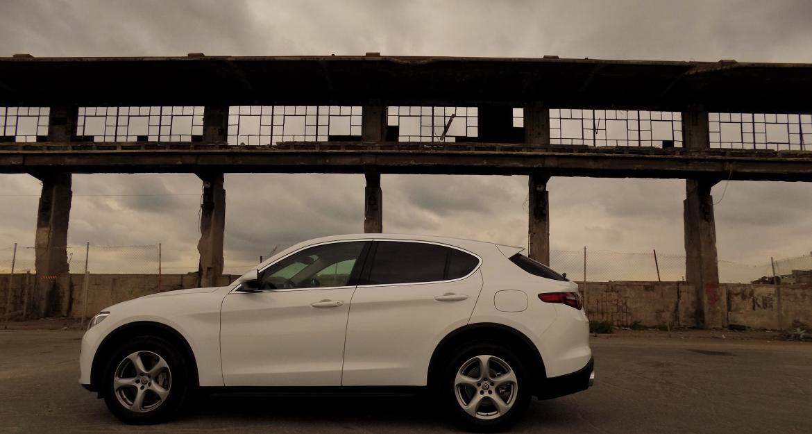 Alfa Romeo Stelvio 2.2 Diesel AT Q4: Τόλμη και γοητεία! 