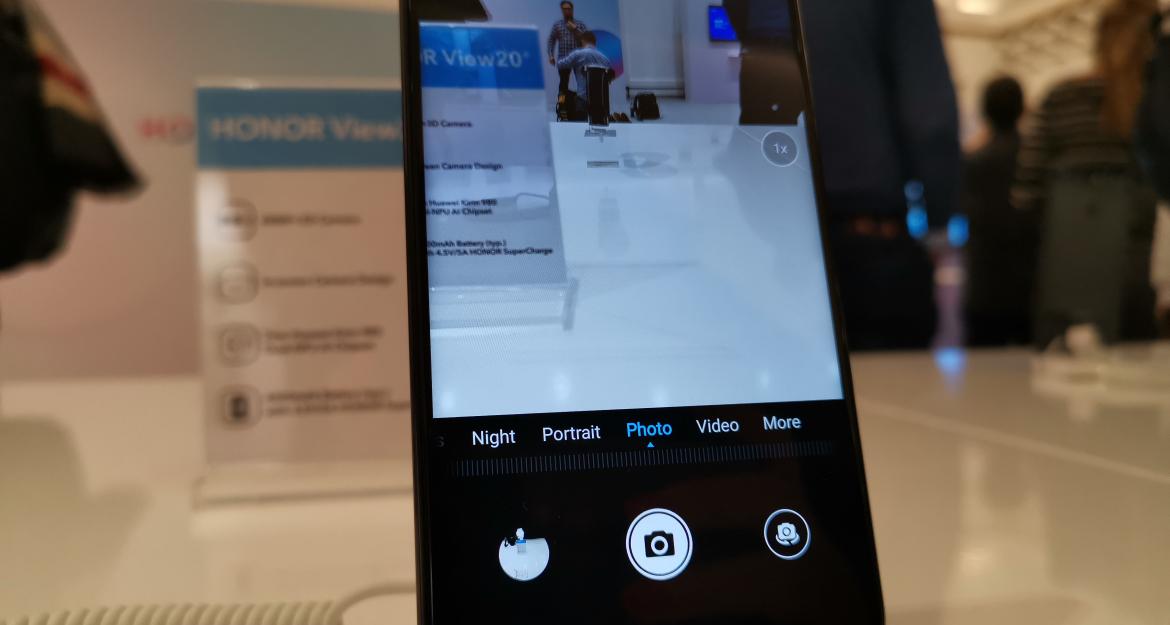 Έφτασε το Honor View 20, το κινητό με κάμερα... 48 mpixel (pics)