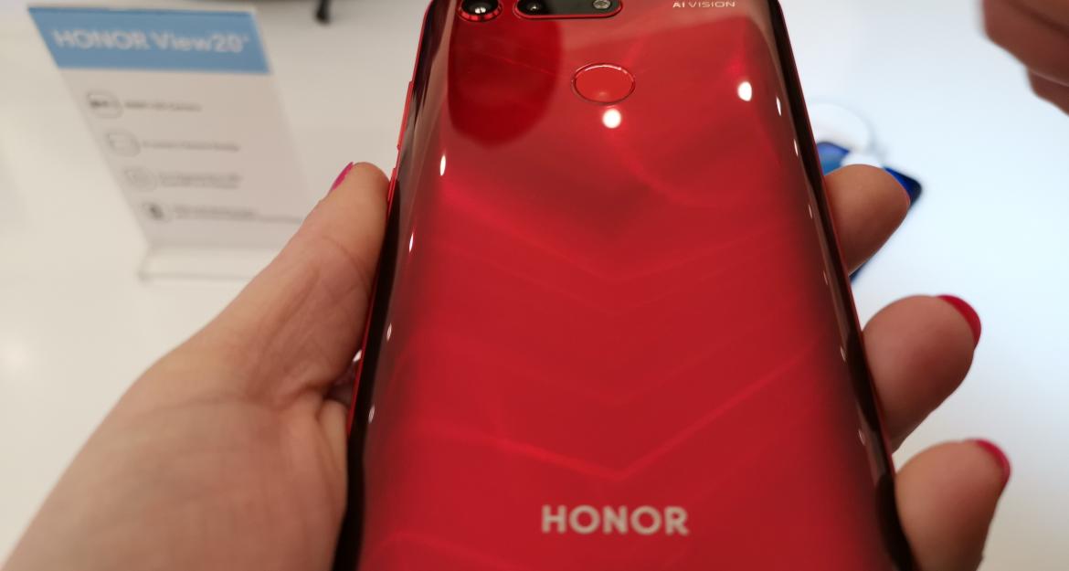 Έφτασε το Honor View 20, το κινητό με κάμερα... 48 mpixel (pics)