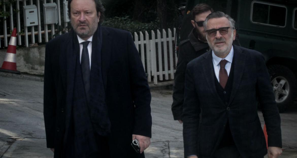 Πλήθος κόσμου στην κηδεία του Θέμου Ανασταδιάδη