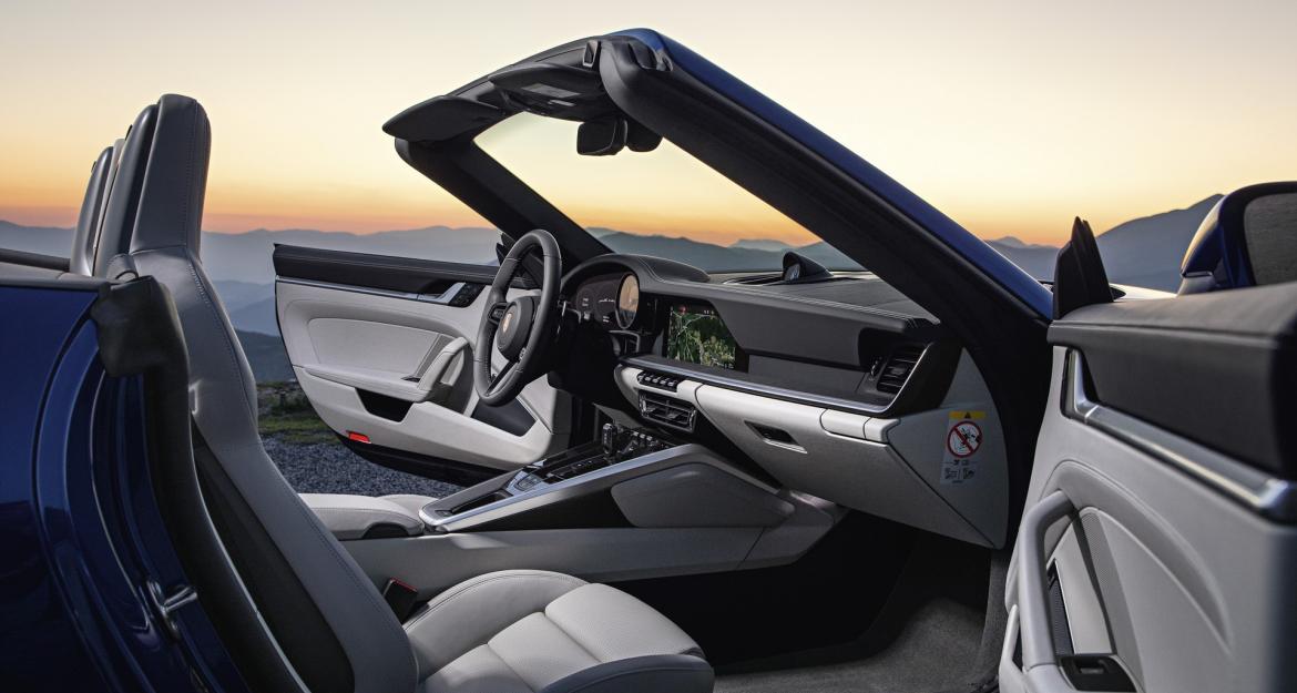 Porsche 911 Cabriolet: Γοητεύοντας τα πλήθη!